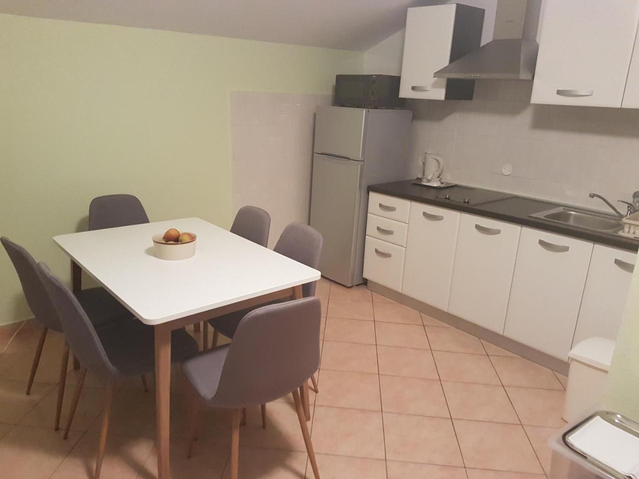 Apartment Danica Брела Экстерьер фото